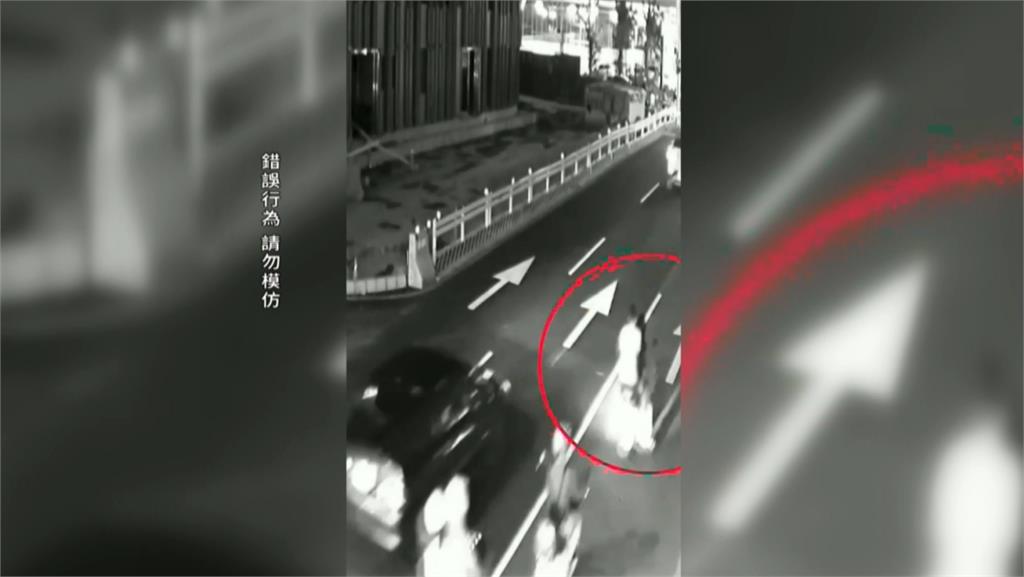 租共享電動車三貼沒戴帽 少年ㄟ沿路嬉鬧下場出爐!