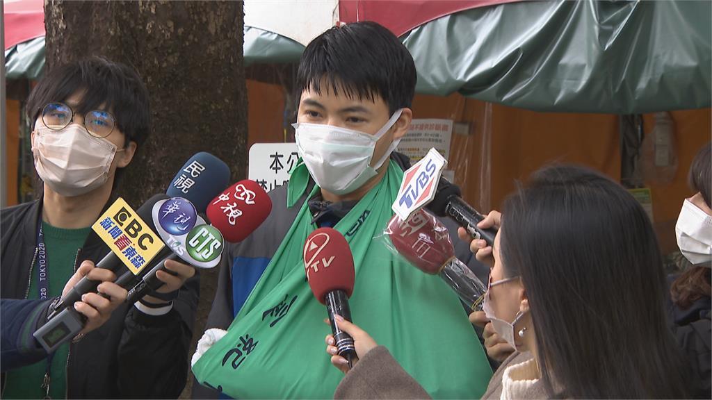 叭一聲 命差點沒了! 音樂家手部遭嚴重砍傷