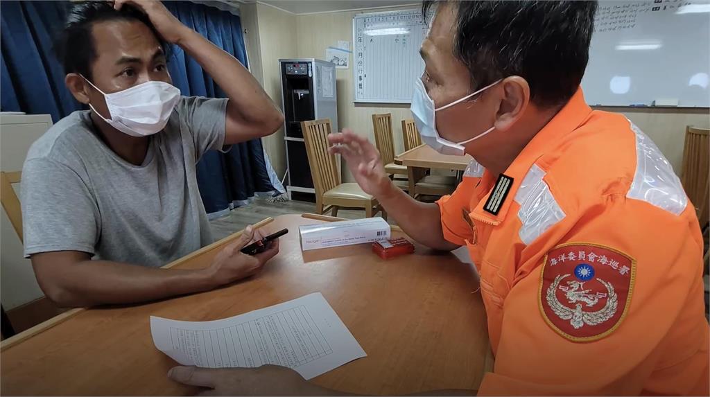 快新聞／印尼漁工身體不適疑似中風　桃園艦與海鷗直升機「海空接力」協助送醫