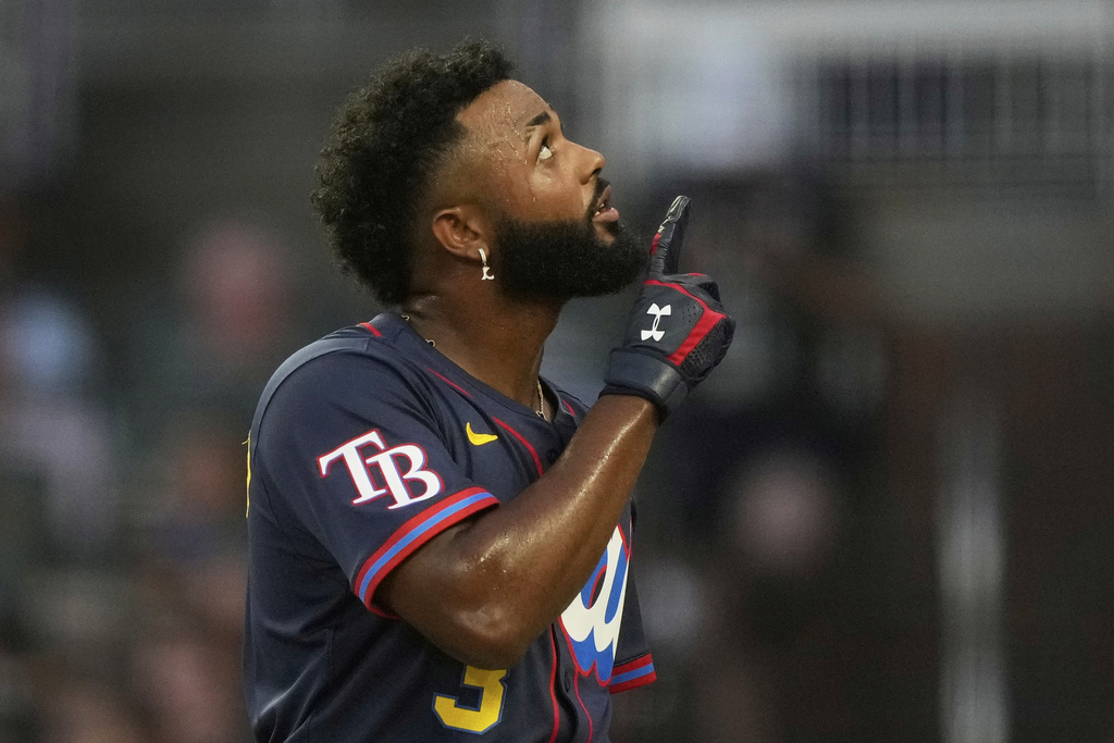 MLB(影)/全壘打大賽驚見17歲球僮「沒收美技」!光芒大物暖心回應