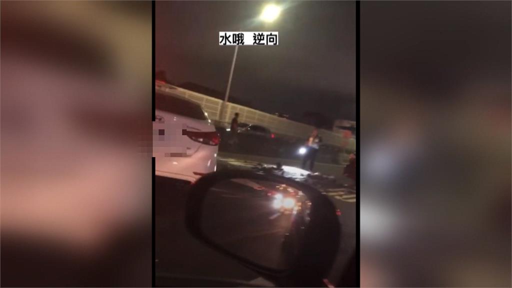 過彎疑失控撞到對面車道 連環撞3車4人傷
