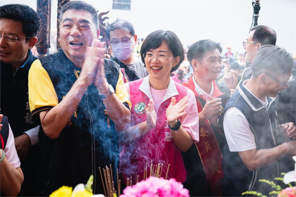 快新聞/蘆洲最嗨萬聖節!蘇巧慧化身水獺媽媽 陪親子共度週末