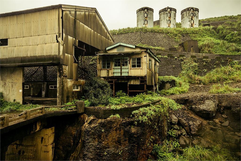 美籍網紅「擅闖十三層遺址」遭送辦！遭嗆離開台灣怒列「愛台舉動」喊：我不接受