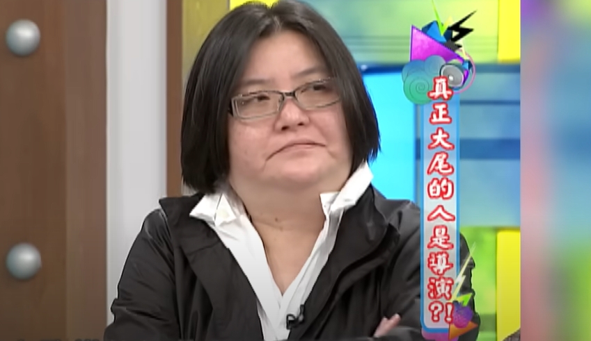 「寬姐」邱瓈寬年輕舊照流出!「空靈少女」泳裝照判若兩人…網驚:女神