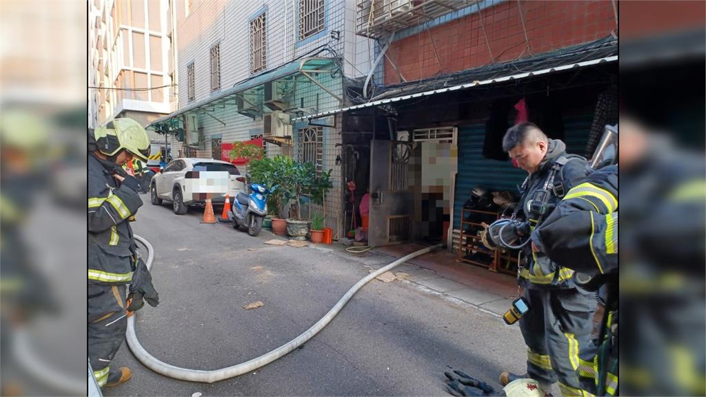 砰！23歲女點打火機氣爆　「炸破屋頂」全身30％二度燒燙傷