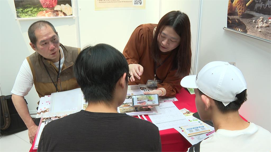 企業搶徵才！僑生就博釋千職缺　　卓揆：打造友善環境留才