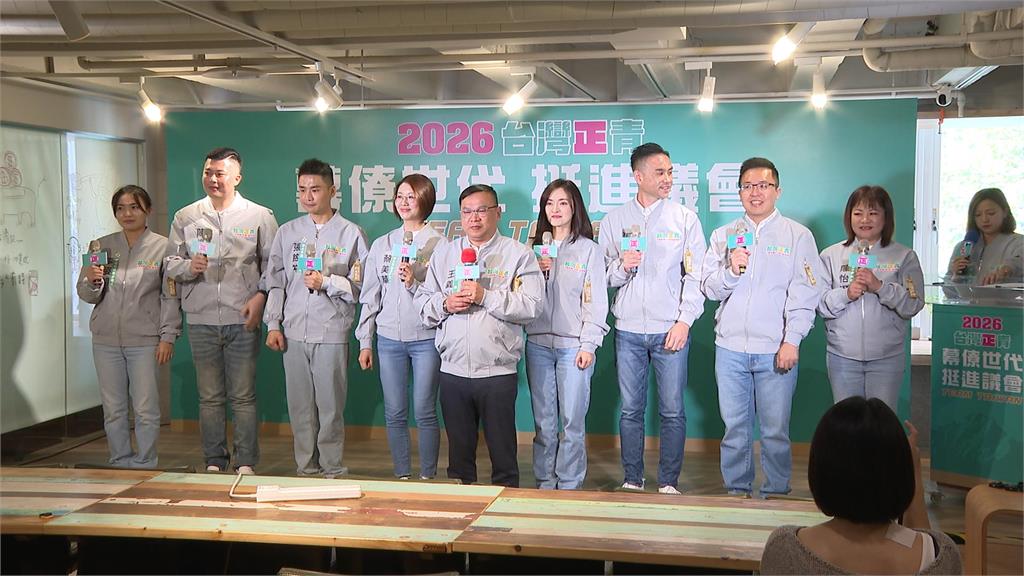 帶領小雞站C位　王義川害羞了　談桃市長選戰「什麼可能都有」