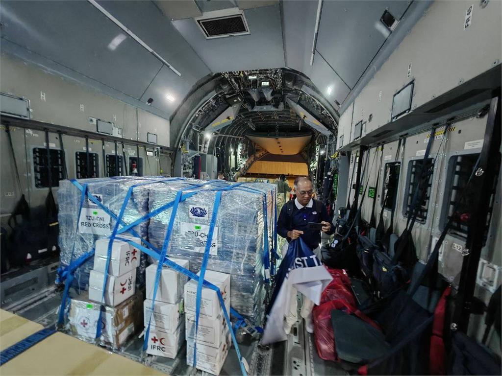 救援緬甸震災 慈濟跨國國際賑災物資空運送達