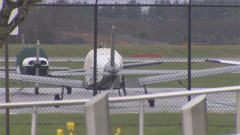 抗議麻州擴建私人飛機停機棚 示威者湧入機場 阻擋飛機起降