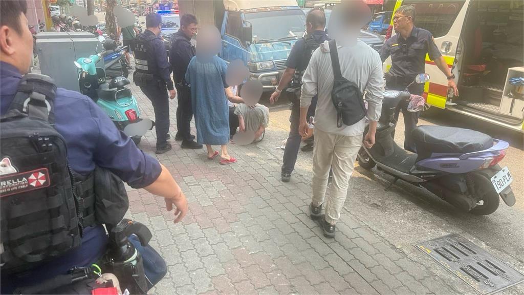 高雄小港驚傳隨機砍人？　男持寶劍閒晃「這原因」被送醫