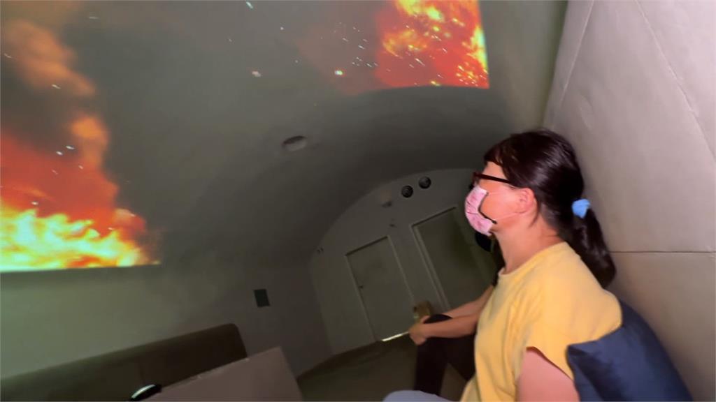 透過VR科技躺防空洞 重返眷村轟炸年代
