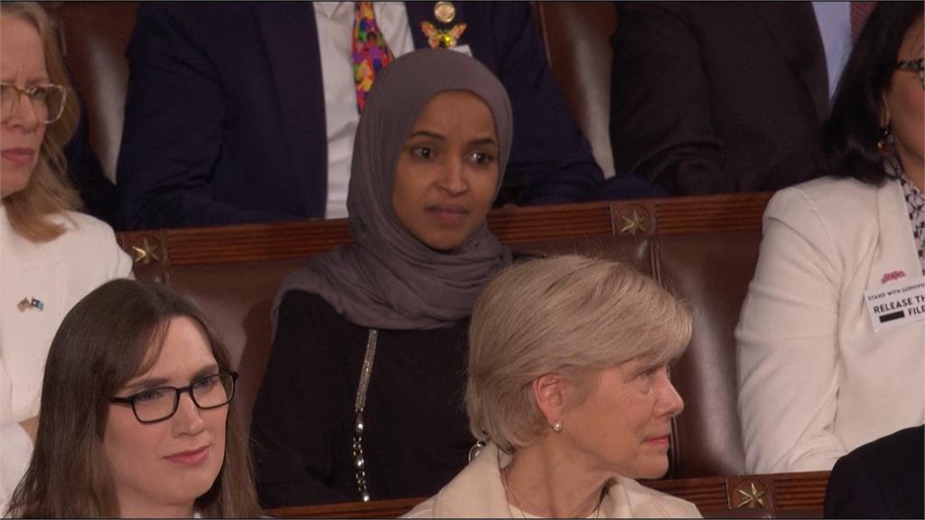 川普國情咨文宣揚政績　民主黨議員抗議遭請出場