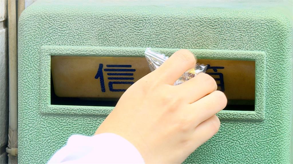 一送就是8年! 陌生男每月固定送巧克力嚇壞住戶