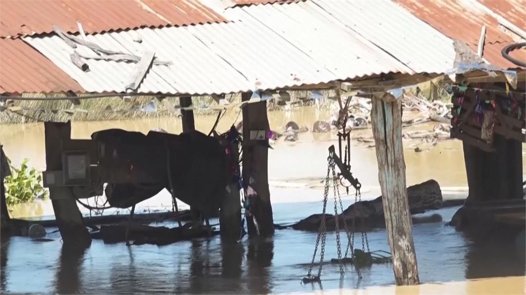 印度大吉嶺土石流　　尼泊爾山崩水災　總計超過70死