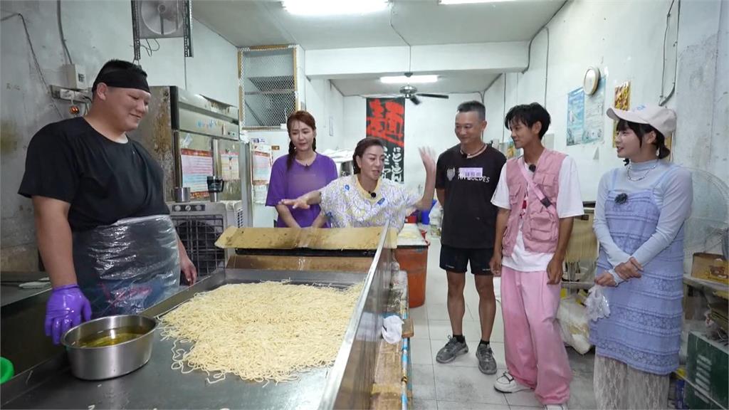 阿翔出外景前進花蓮玉里 體驗曬金針+手工製麵