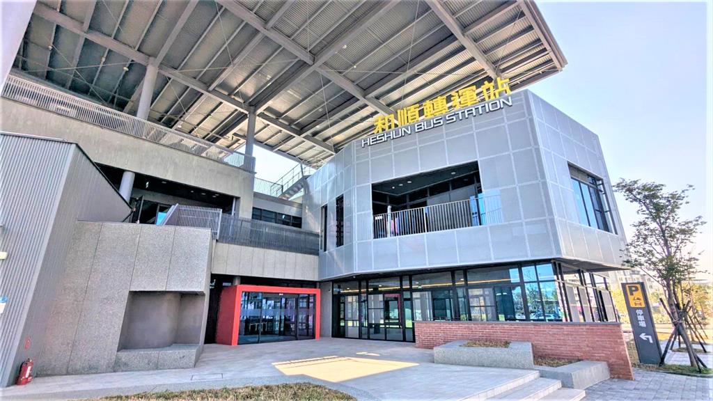 臺南和順轉運站試營運 直達亞太棒球場、台史博館