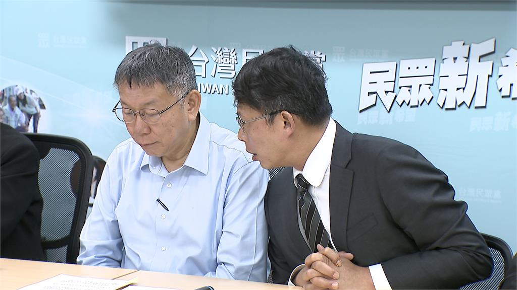 柯文哲「壓線」抵就職大典 王婉諭喊話「不該變藍營附隨組織」