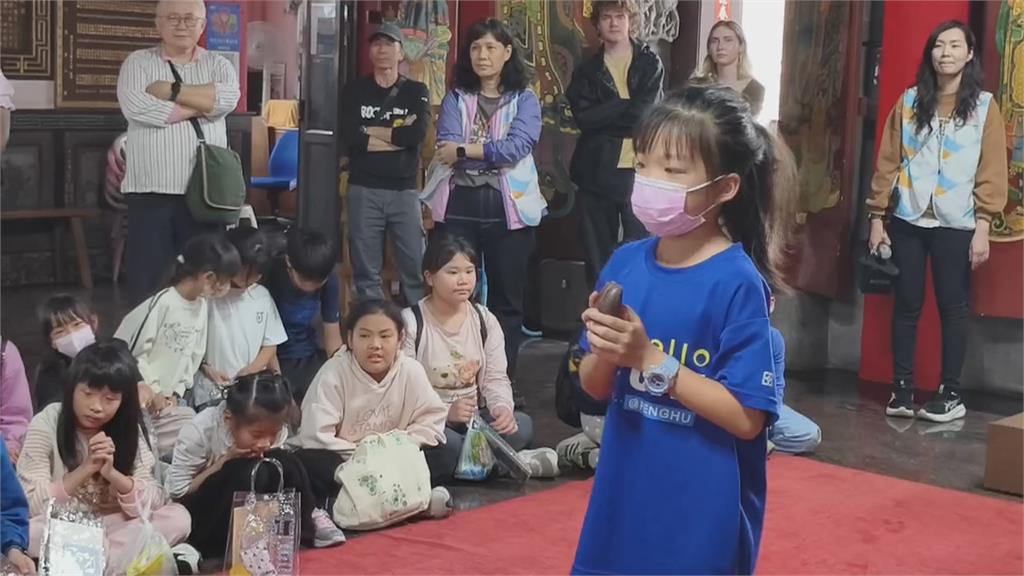 澎湖元宵「乞龜」求平安　431兩金靈龜身價破8千萬