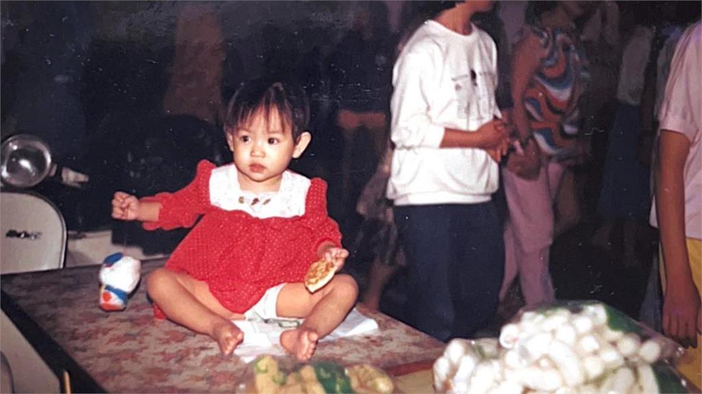 米可白燒聲賣餅被問「隆鼻手術還好嗎?」她嚇歪自清:沒有動工過