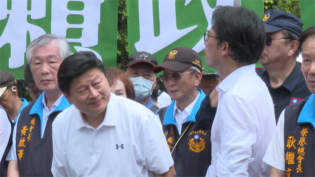 民眾黨支持度只剩6.3%　網酸：國昌老師果然關燈手