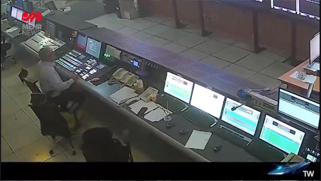 慘!以色列轟炸伊朗國營電視台 燒到只剩空殼