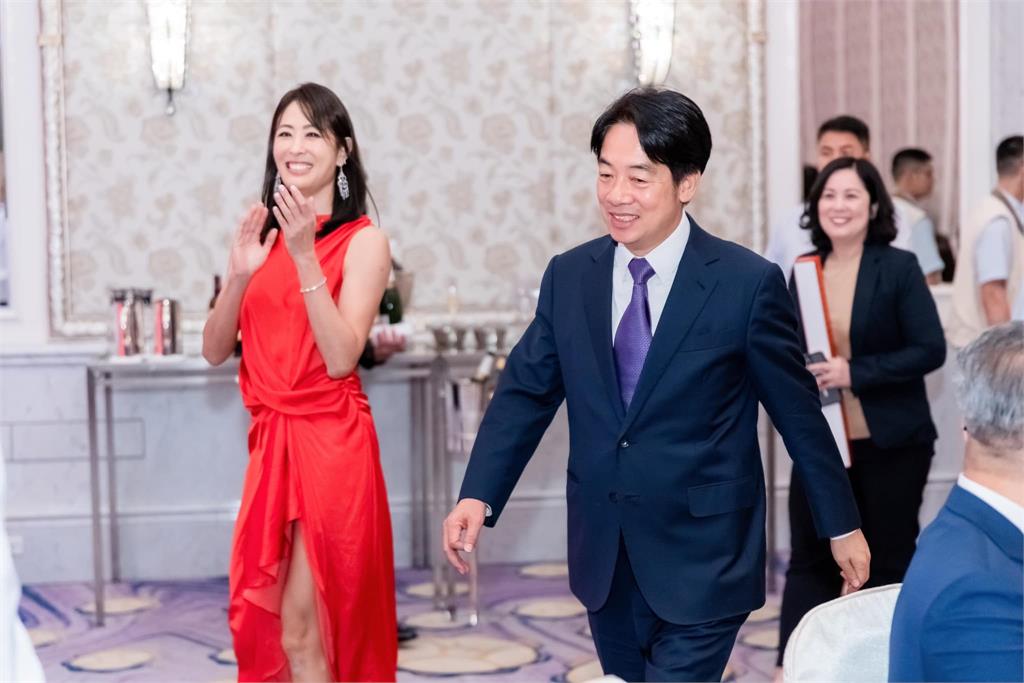 「清婕配」有譜了?賈永婕同框賴清德嗨喊:我個人是覺得很配啦