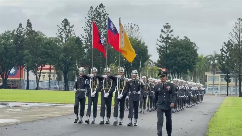 陸軍官校102週年校慶! M1A2T.海馬士首度高雄亮相