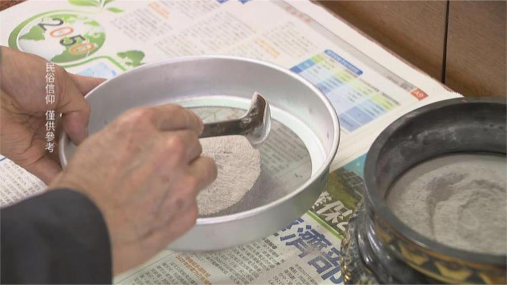 男嗑藥神智不清「南下退乩」　女友扛進廟「幫抹香灰」他竟吐血亡！