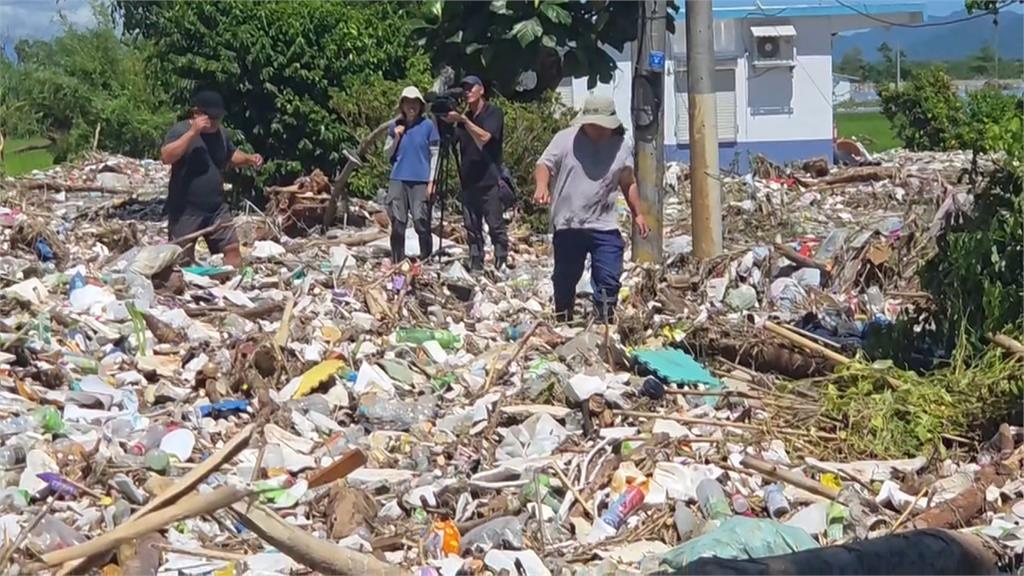 光復鄉變垃圾海？　居民忍惡臭：垃圾掩埋場飄來的