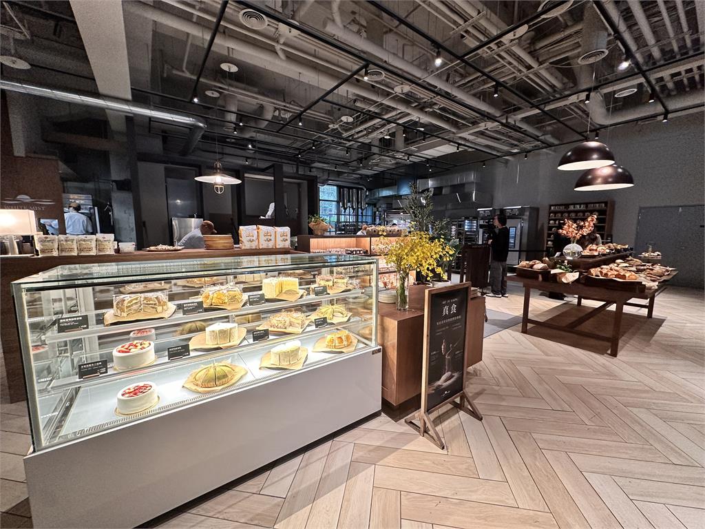 無畏中國瑞幸咖啡來台 路易莎開新店大嗆瑞幸