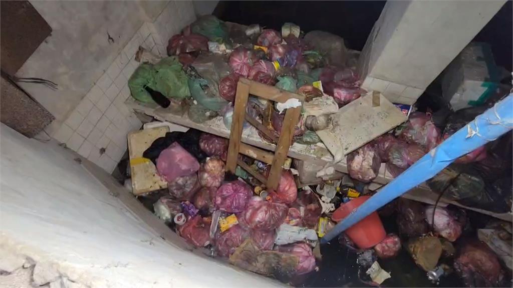 登革熱燒到基隆! 安樂市場地下室髒亂成「蚊蟲天堂」