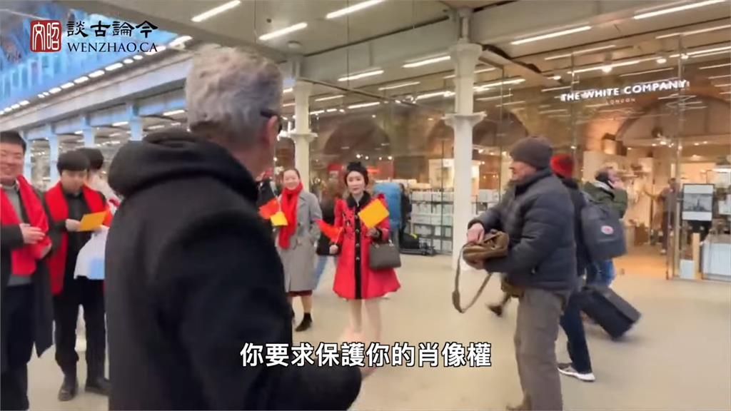 英國鋼琴家倫敦直播!遭路過小粉紅命令不准拍 時評員:巨嬰不懂事
