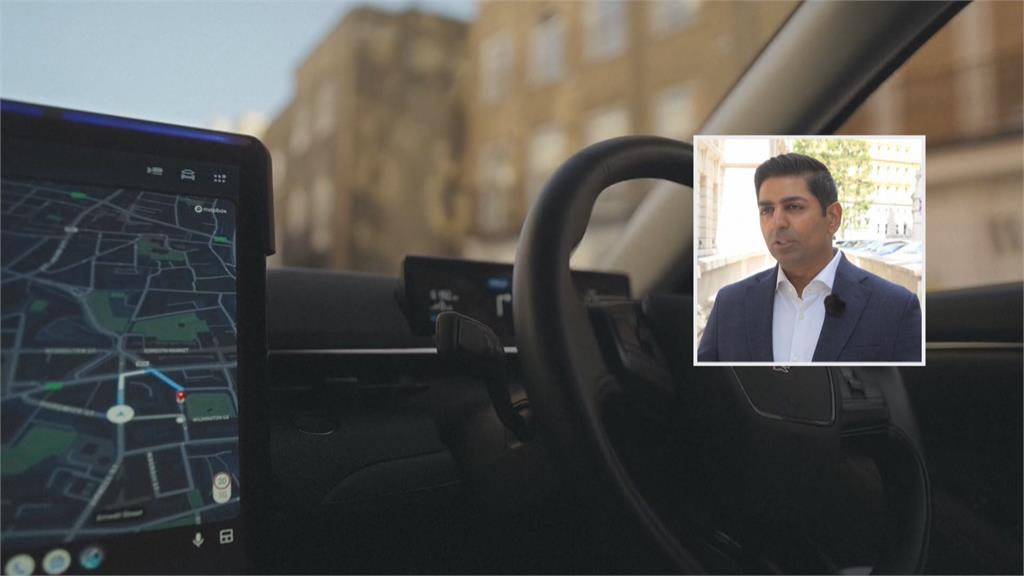 特斯拉無人計程車Cybercab亮相　Uber同天倫敦推自駕計程車