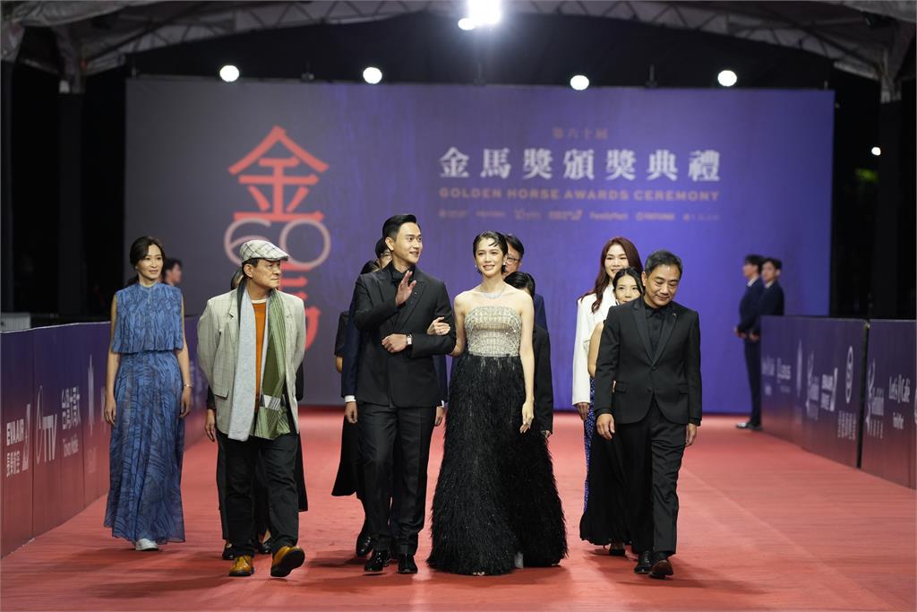 女兒才交代別罵髒話!陳慕義忍不住開譙⋯被問「片酬喊漲?」又爆粗口