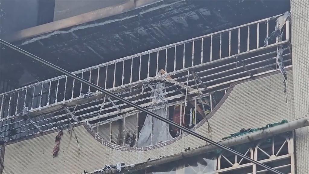 基隆民宅大火男子為救火不幸身亡　黑煙狂竄畫面曝