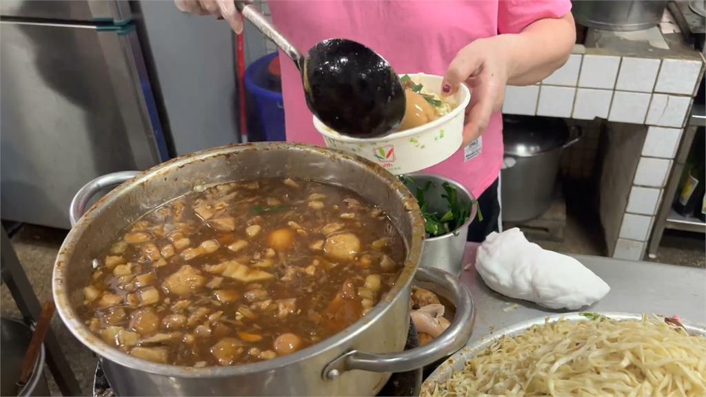 台灣趴趴走/你點的「拉仔麵」其實不是「拉仔麵」!來自彰化員林的「搦仔麵」!