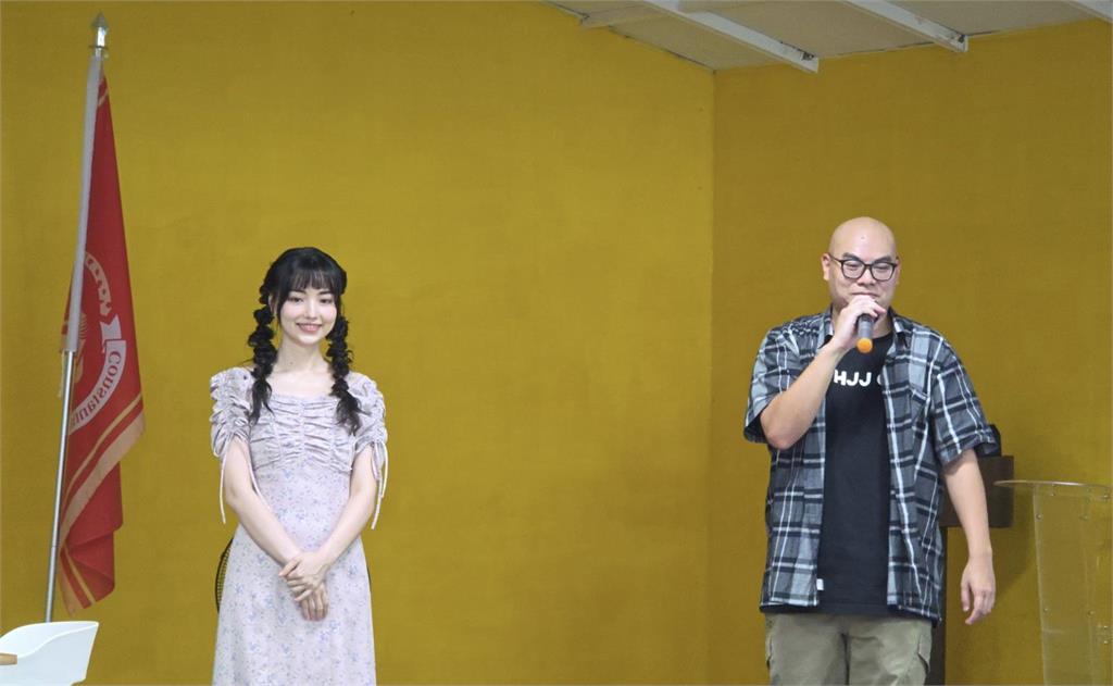 綜合／棋業棋士改當校長？「圍棋女神」黑嘉嘉助百位萌娃挑戰AI圍棋檢定