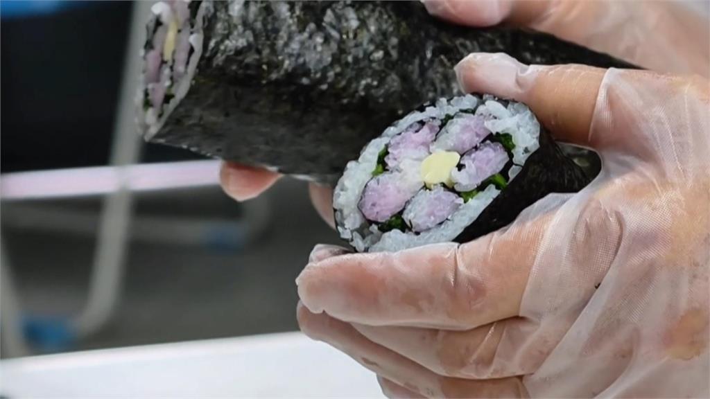 桃園、千葉締盟姊妹市十週年　　高中手作太捲祭典壽司