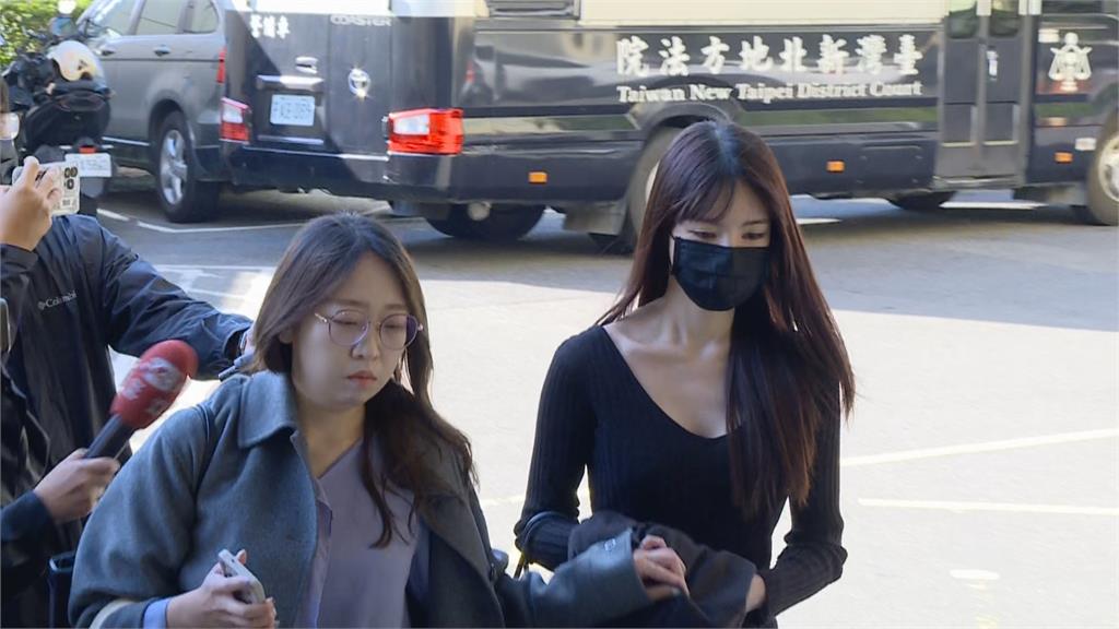 最新／閃兵案外案涉個資法！王大陸與女友同框出庭　臉略顯「圓潤」