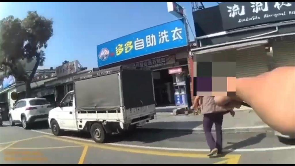 民眾黨林憶君服務處主任耍官威!違停被開單嗆警「我委員助理、找局長」下場慘了