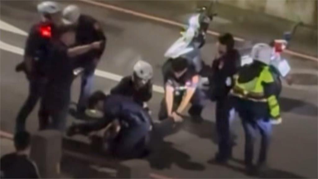 毒男揮刀遭警驅車撞倒「遭疑執法過當」警方：均符合比例原則