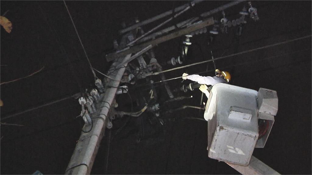 電線杆起火釀禍　台北內湖3000戶大停電