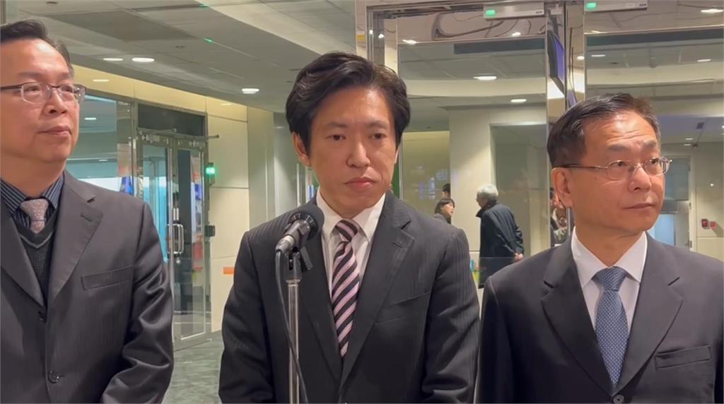 快新聞／護僑任務達成！張惇涵接機杜拜返台旅客　民進黨喊話了