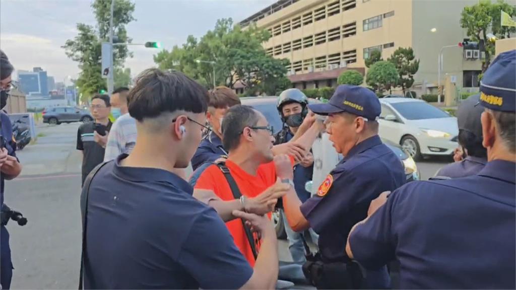 高檢搜索"雙罷劫"連署總站 發言人徐尚賢遭帶回偵訊