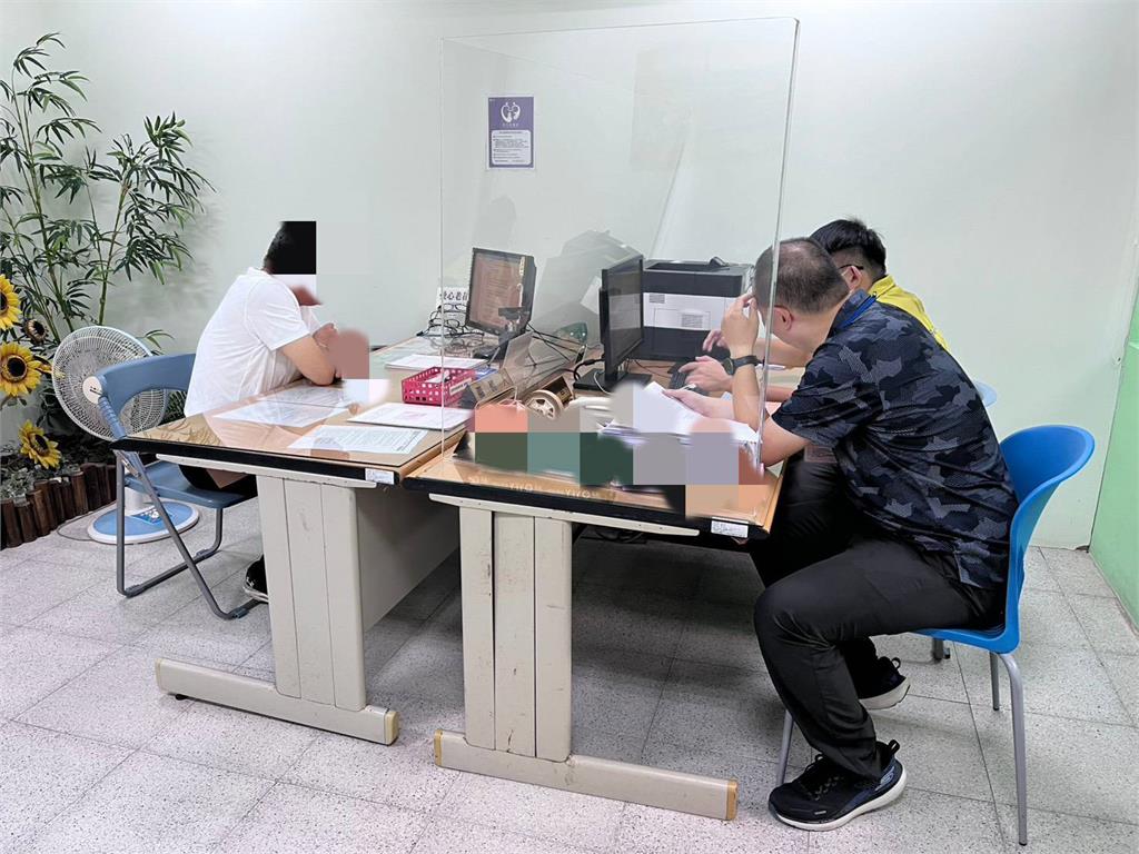 涉共諜案仍拒繳回千萬退休金！　「脫產贈妻」出獄又被管收