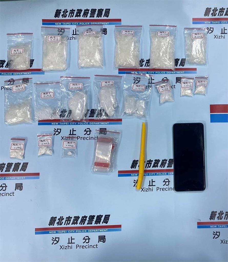 汐止轎車拒檢加速逃 警追1公里揪出「無照又藏毒」