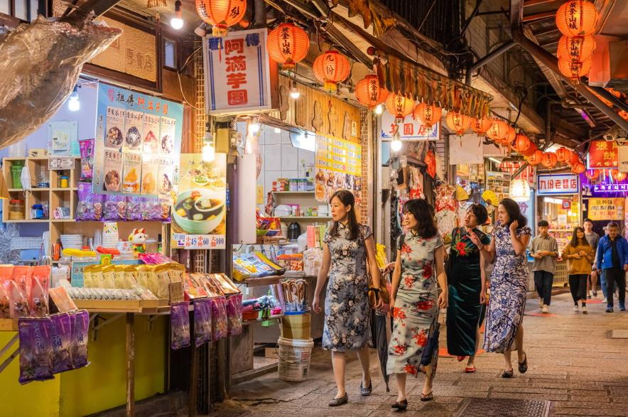 「台灣其實不愛你」!網紅Cheap點名國旅CP值低:只會「蓋牌」