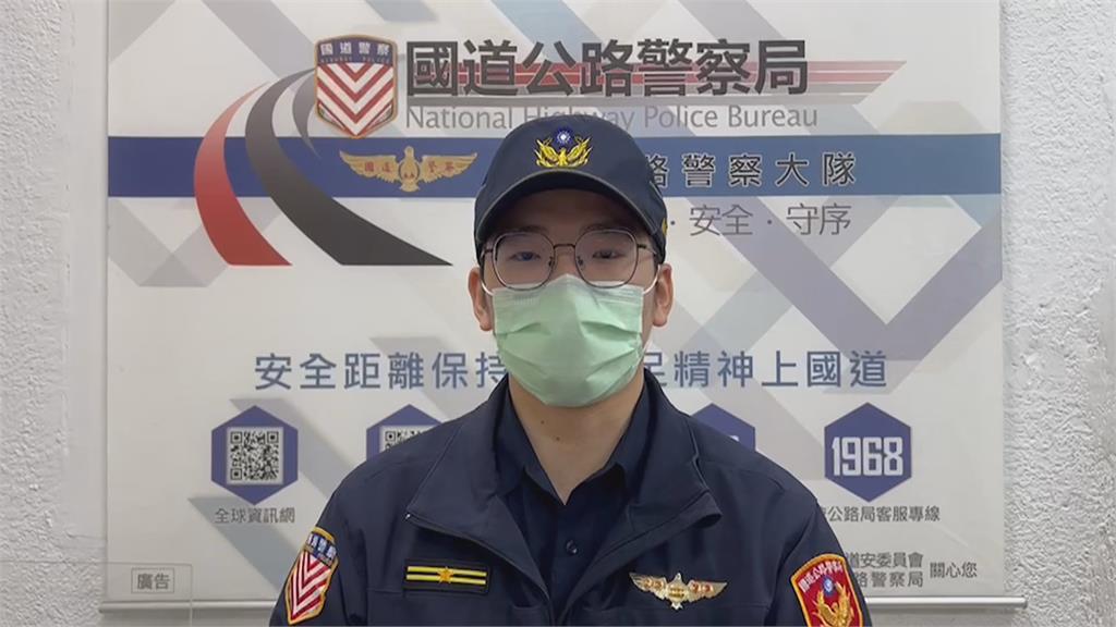 扯！　國道當停車場　汐五高架再現賞煙火車潮