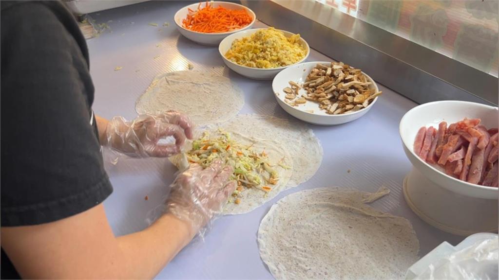 高雄春捲釀「173人中毒」恐賠逾4千萬!業者被約談出面急喊:願意賠