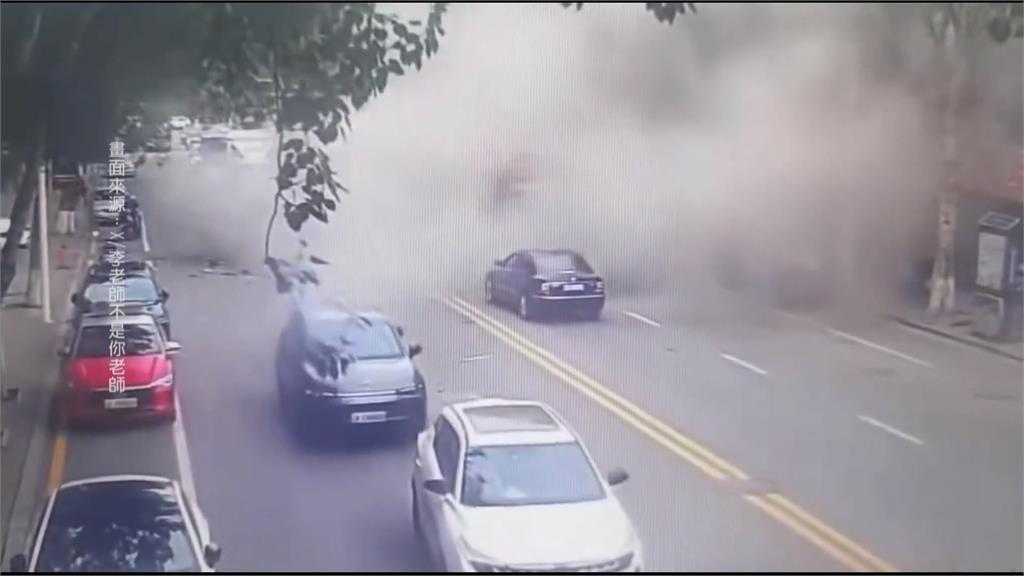 中國店家爆炸！公車遭波及玻璃全碎　釀至少2死13傷